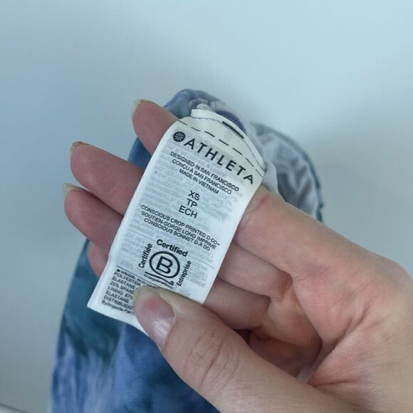 Athleta XS Bra Tank Top Cropped Blue TieDye Conscious Crop  Printed D-DD - Picture 4 of 8